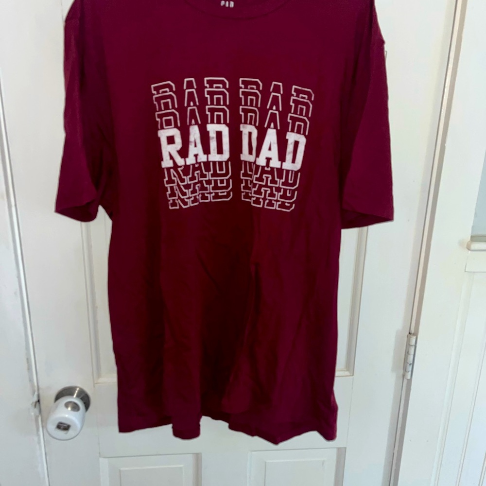 Gap factory tee